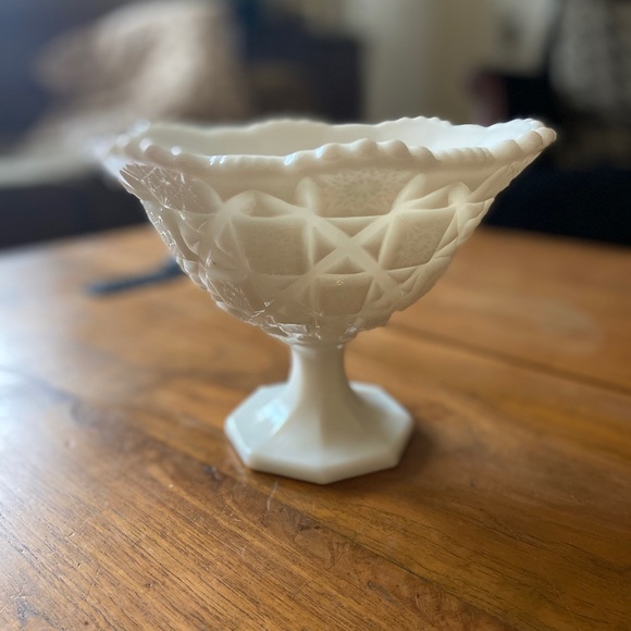 Other - Vintage Milk Glass Pedestal Vase
